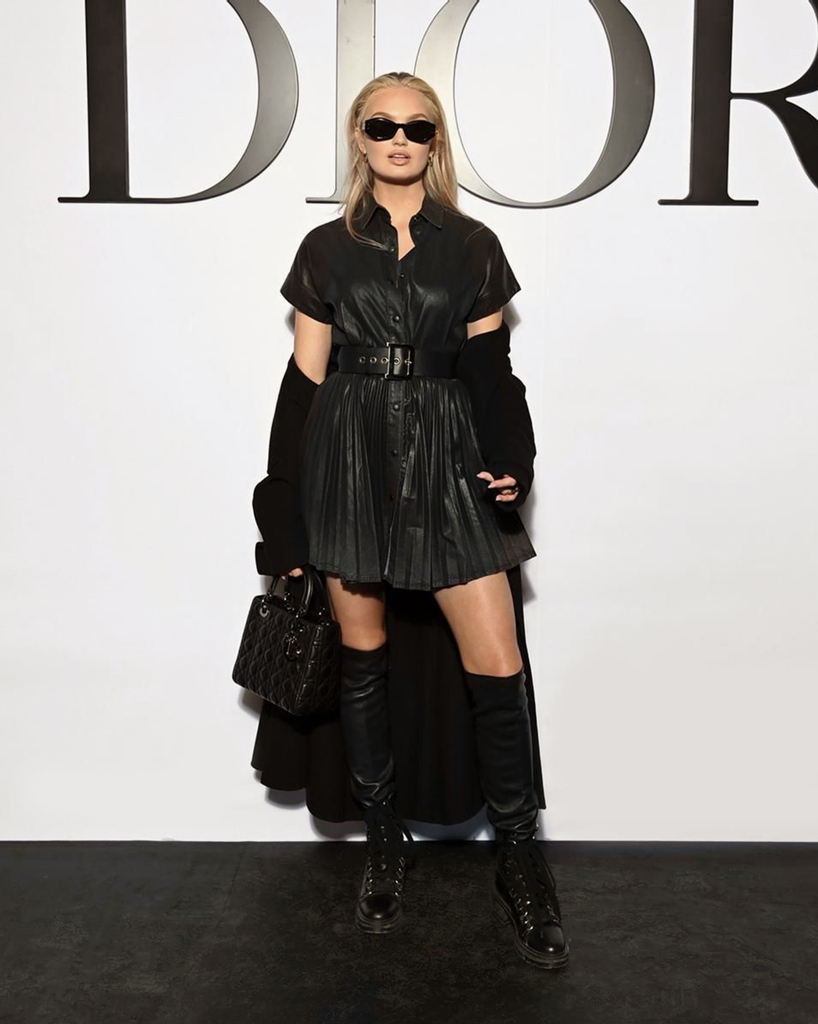 Dior's tweet photo. Attending the #DiorSS22 https://t.co/EGs3WQVpoM show from Maria Grazia Chiuri, @Alexa_Chung kept it light in #DiorFall21 metallics while Romee Strijd opted for a black Macrocannage coat with pleated dress, #LadyDior and #DiorAW21 'D-Fight' boots.
#StarsinDior https://t.co/CoNwUpYOov