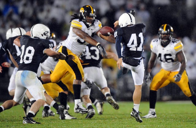 LunchRush515's tweet photo. Want a pair of tickets for the Iowa vs Penn State showdown? Here's your chance. 

Tweet us your prediction for total yards in the Iowa/Maryland game (total combined yards between the 2 teams).

Use the hashtag #FullerDental to be eligible to win. 

* Closest without going over. https://t.co/JkRUzsQPMQ