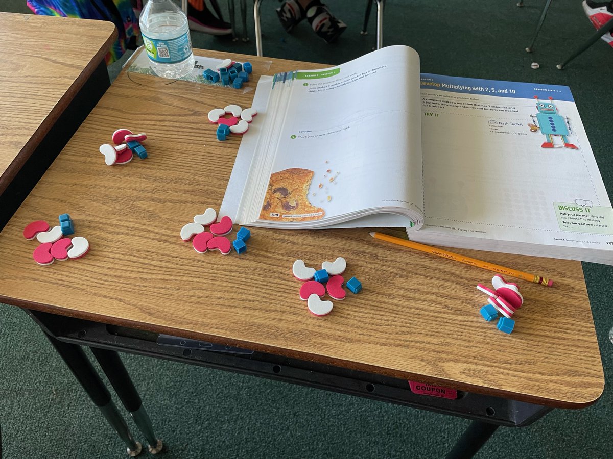PCS_ElemMath's tweet image. A 🤖 has 2 antennas &amp;amp; 5 buttons. How many antennas &amp;amp; buttons are needed for 6 robots?

Ms. Clayton&apos;s 3rd grade scholars modeled their thinking with math manipulatives to show equal groups &amp;amp;find out just how many robot parts were needed! 

📸Fuguitt Elementary
📘@CurriculumAssoc