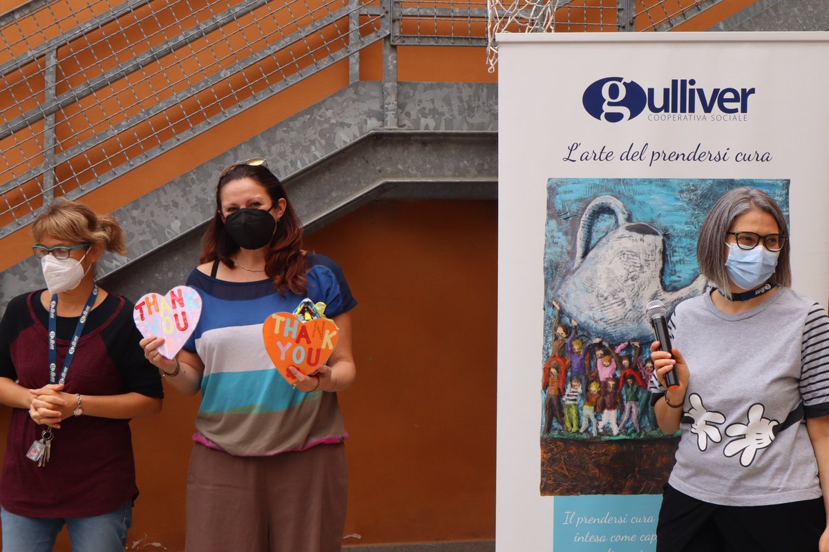 GulliverModena's tweet image. Oggi al #centroiride la @UispModena ha consegnato ai nostri Ospiti gli attestati di partecipazione alle #attivitàsportive online svolte nel 2021. Grazie per la preziosa collaborazione, non vediamo l&apos;ora di pianificare i prossimi appuntamenti! #areadisabilità @legcoopsociali