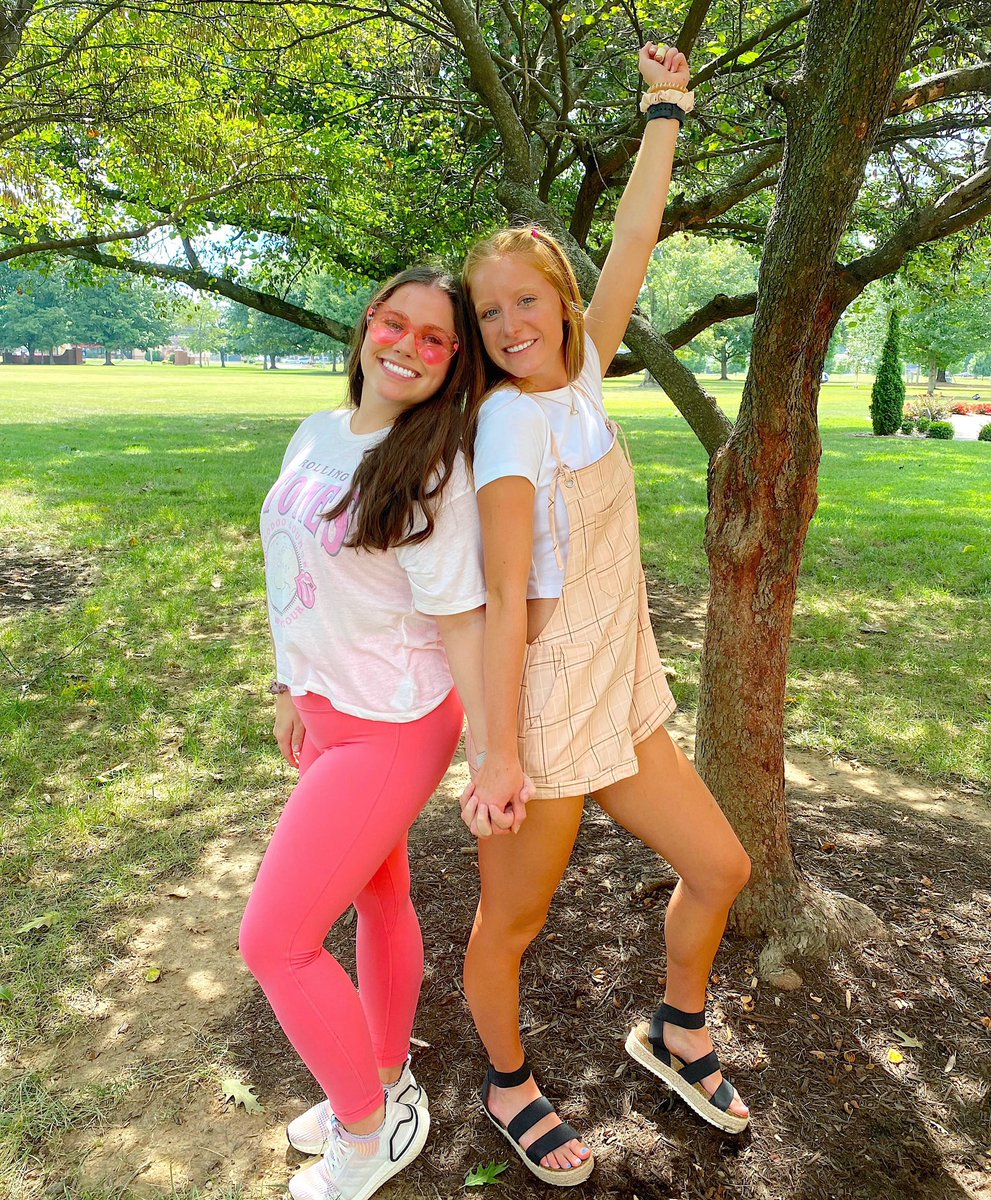 That’s a wrap on #IWFM ! Celebrating your friendships is so so important and we hope you made your friends feel extra loved this month! 💘 #kappadelta #kdbcia #goconfidently #friendship #constantconfidentkd