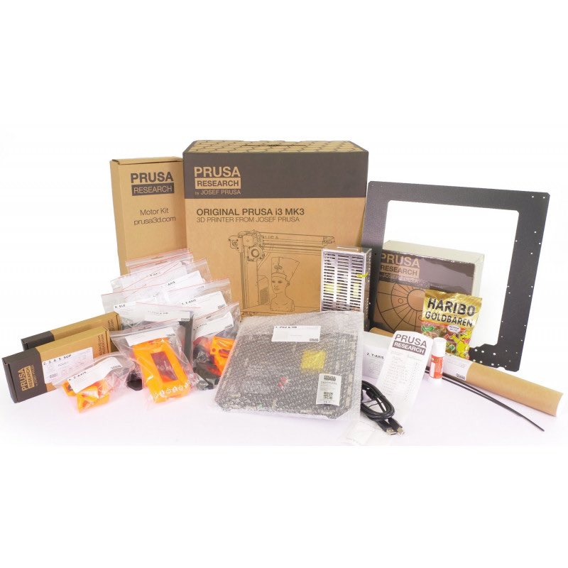 Esta tarde a las 19H en <a href="/area_urmaker/">Área UR-MAKER</a> comenzaremos a ensamblar tres impresoras 3D <a href="/Prusa3D/">Prusa3D</a> MK3S+. Si quieres ayudar y aprender no dudes en pasarte. shop.prusa3d.com