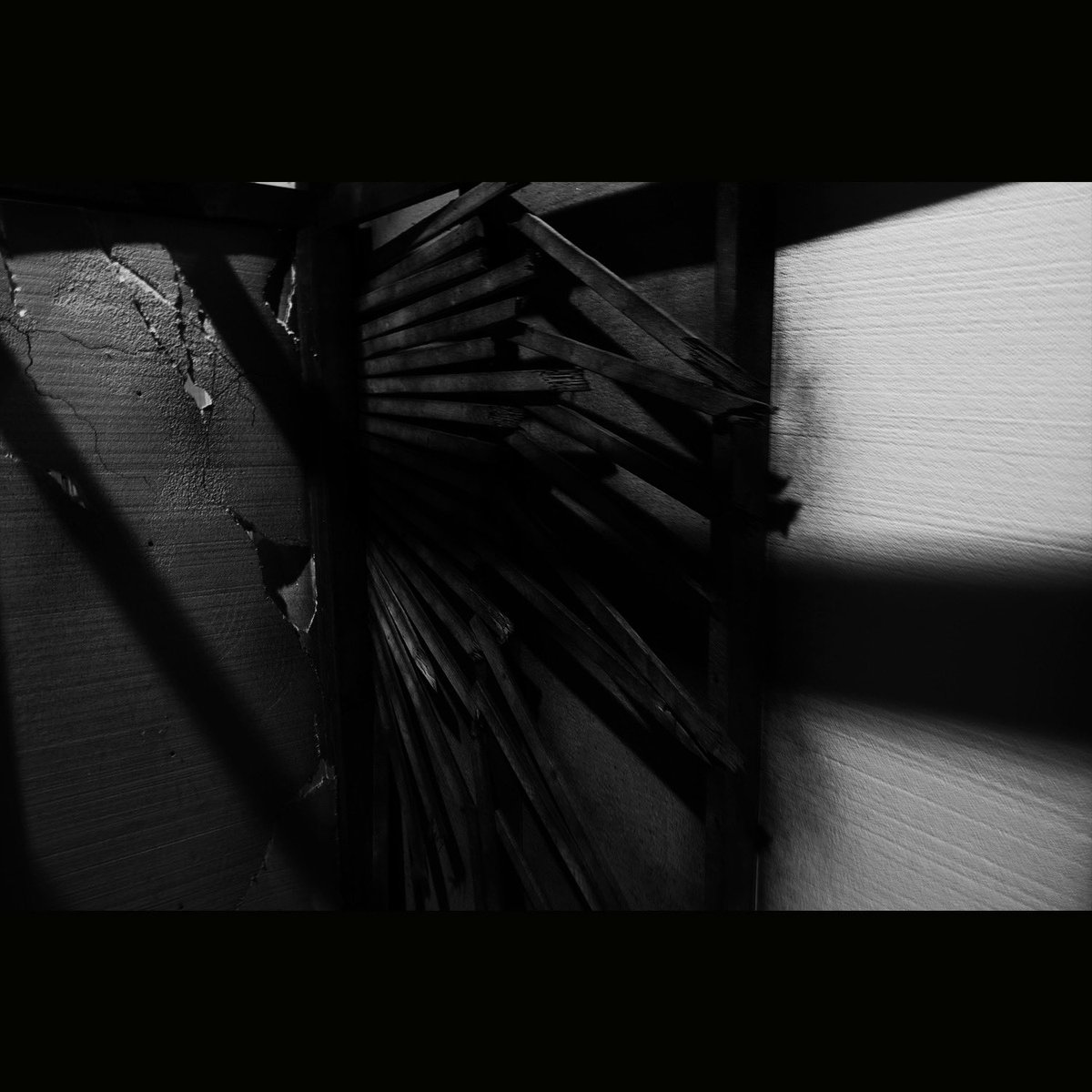 Kevin Kapture No. 9 Fragments
#TheAccursedMovie #menasuvari #sarahgrey #sarahdumont #megfoster #alexisknapp #kevinlewis #emoi #itsyoboigeorge #horror #horrormovies #filmmaking #onset #inproduction #newmovie #scary #scarymovie #behindthescenes