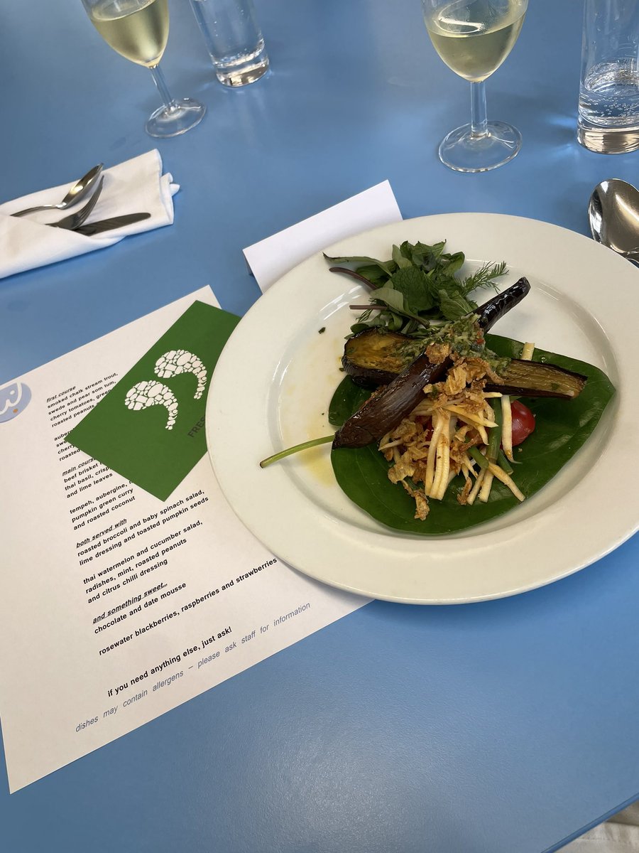 1974Parky's tweet photo. Fabulous lunch with @janemiltonfood and all the #freshbanter gang. Great to see all these lovely people in person rather than zoom! #foodnetworking #foodpics #freshbanterbitesize #London https://t.co/oSjSmNHtx2