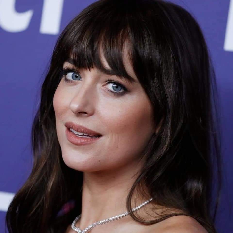 EllysLuz's tweet photo. Coqui Linda !
Amoooo ❤️
#DakotaJohnson https://t.co/gLEtF7U3Cr