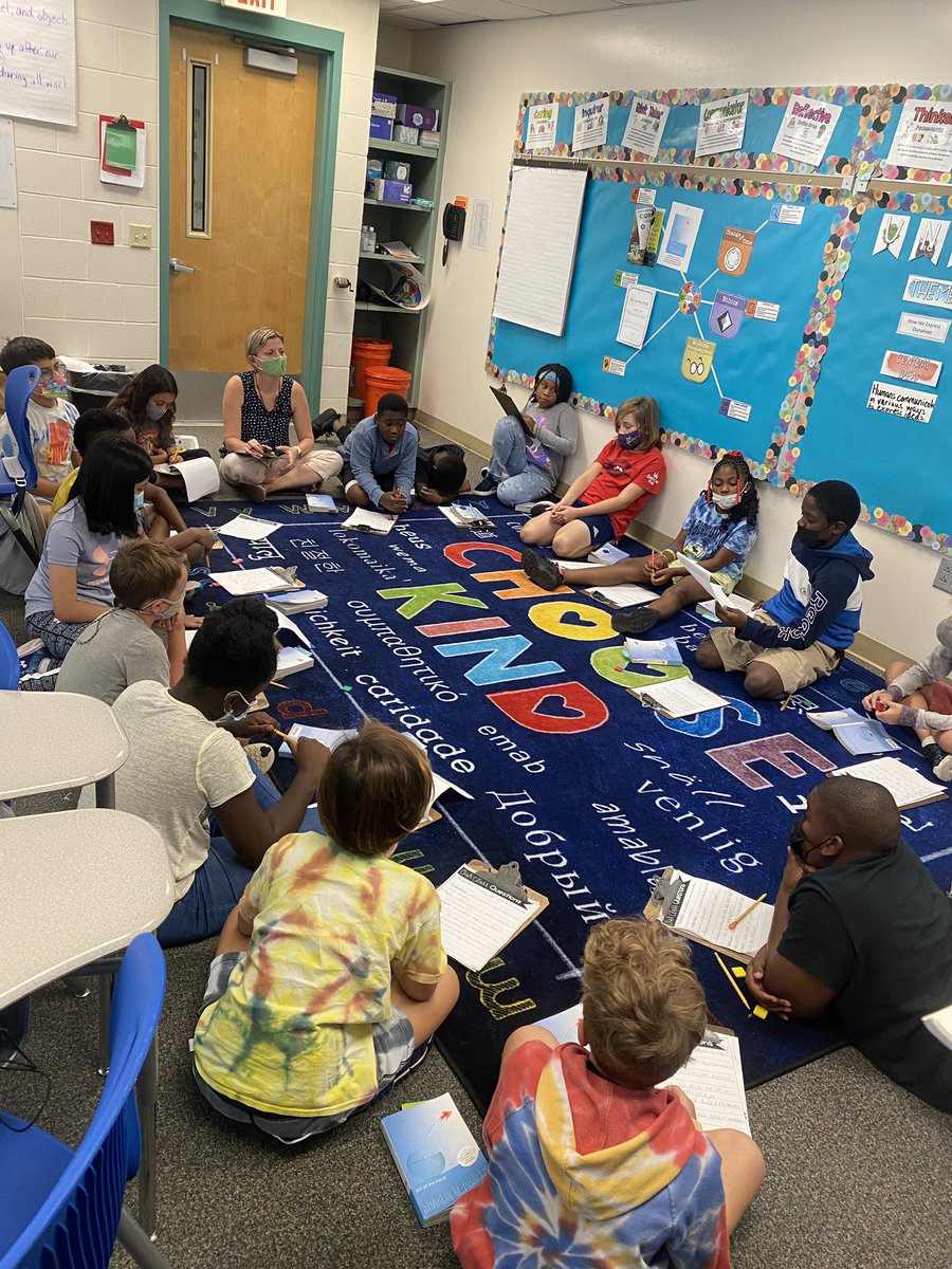 SanderlinK8IB's tweet photo. Students in Ms Froitzheim’s class engaged in a Socratic Seminar about their novel “Out Of My Mind” - working on their communication skills to align with their How We Express Ourselves Unit 🐢❤️ #sanderlinseaturtles #ib #pyp #sanderlinib https://t.co/qJ9eGdXGSb
