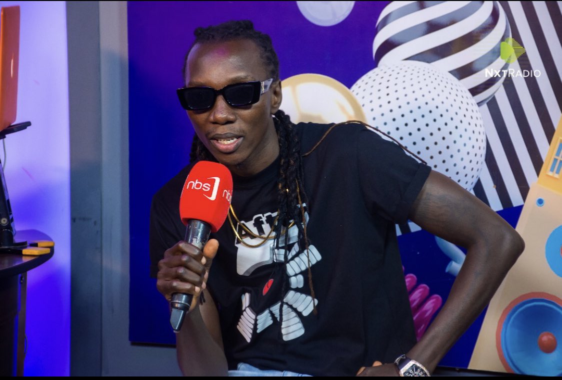 poshaaloyo's tweet photo. But @dvjmercypro is on fire banaye 👌👌👌👌👌
After 5 should go till the weekend. 
#NbsAfter5 https://t.co/5RlhlIHj2i