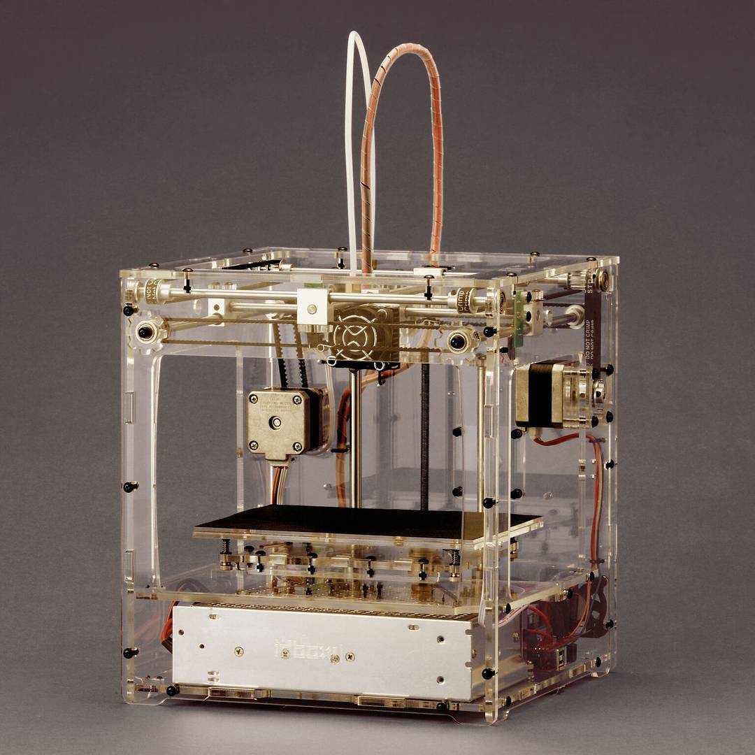 ModelSpaceDE's tweet photo. Baut alles, was ihr euch vorstellen könnt, mit unserem idbox! 3D-Drucker! Bestellt jetzt euer Komplett-Set und fangt an zu gestalten! https://t.co/uwOWGtjZfu https://t.co/OsznCaEsNh