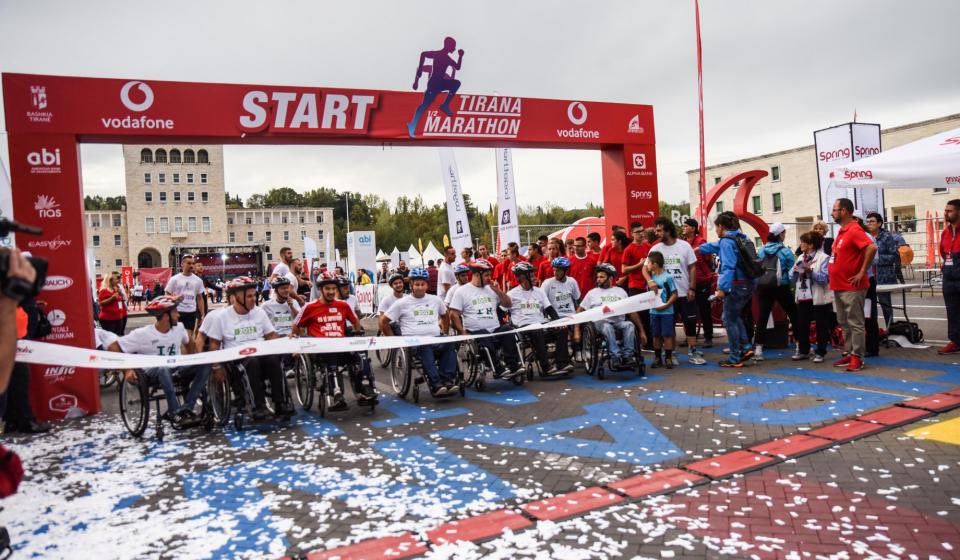 glindxhet_madhi's tweet photo. Me kartë studenti mund të regjistrohesh FALAS tek @TiranaMarathon 🏃 🏃‍♀️❤️ https://t.co/uVbMGpr7Ky