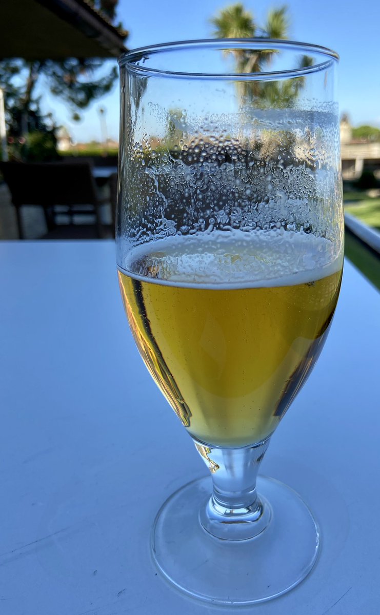 PardoMestre's tweet photo. I després d’una jornada de treball des de les 7h fins les 17h ara un ratet de calma #cerveseta #cosesquemagradefer #setembre21 #amiguis https://t.co/RoL9gOOtLc