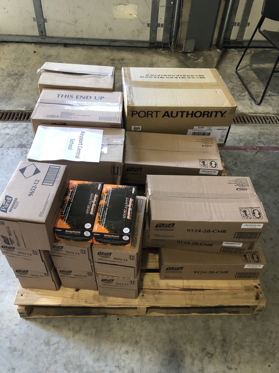 LindsayLCSW's tweet image. PPE pick up! Thank you @UWMOC for the donation. @KeyportSchools @KCSPrincipal @keyportsports @Keyport_GUID