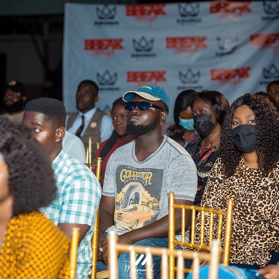 IamKingzkid's tweet photo. Breakthrough Album listening session last nite was a sweet fellowship with the Holyghost ๐๐พโค๏ธ. Thank you to everyone who made it. Our lives have changed. Thank you for all the birthday wishes as well. I love you all
#Breakthroughalbum
๐ธ: @manuelphotography_official https://t.co/vQ2pqaAurR