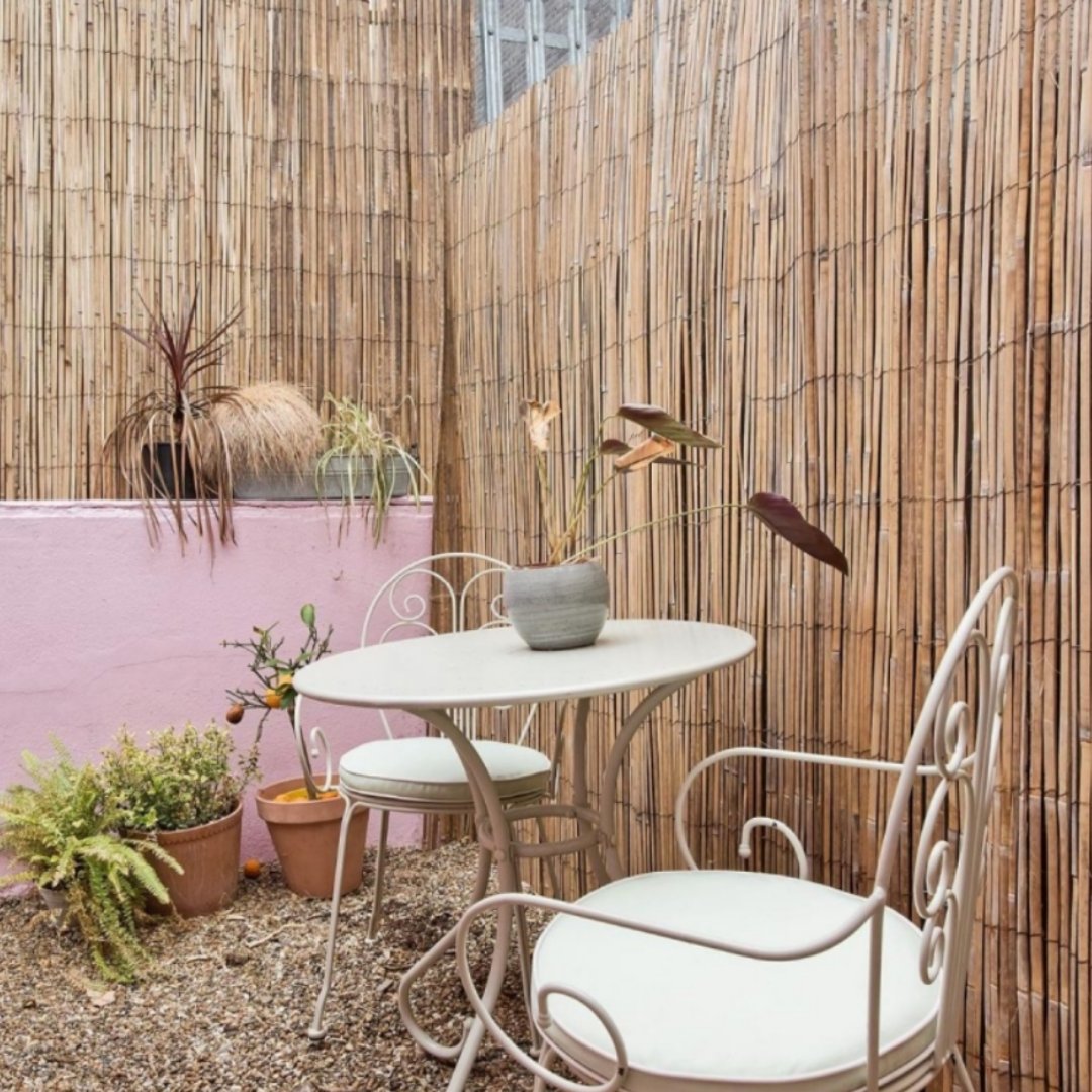 SALE Property in #Camberwell 🏡👀

Property features include:⁠
⁠
- 2 bedrooms⁠
- 1 bathroom⁠
- New fitted kitchen &amp; bathroom⁠
- Private roof terrace⁠
- Close to transport links ⁠

Find out more👉🏼 tinyurl.com/r4h3mb5k

#southlondon #forsale #saleproperty #estateagent