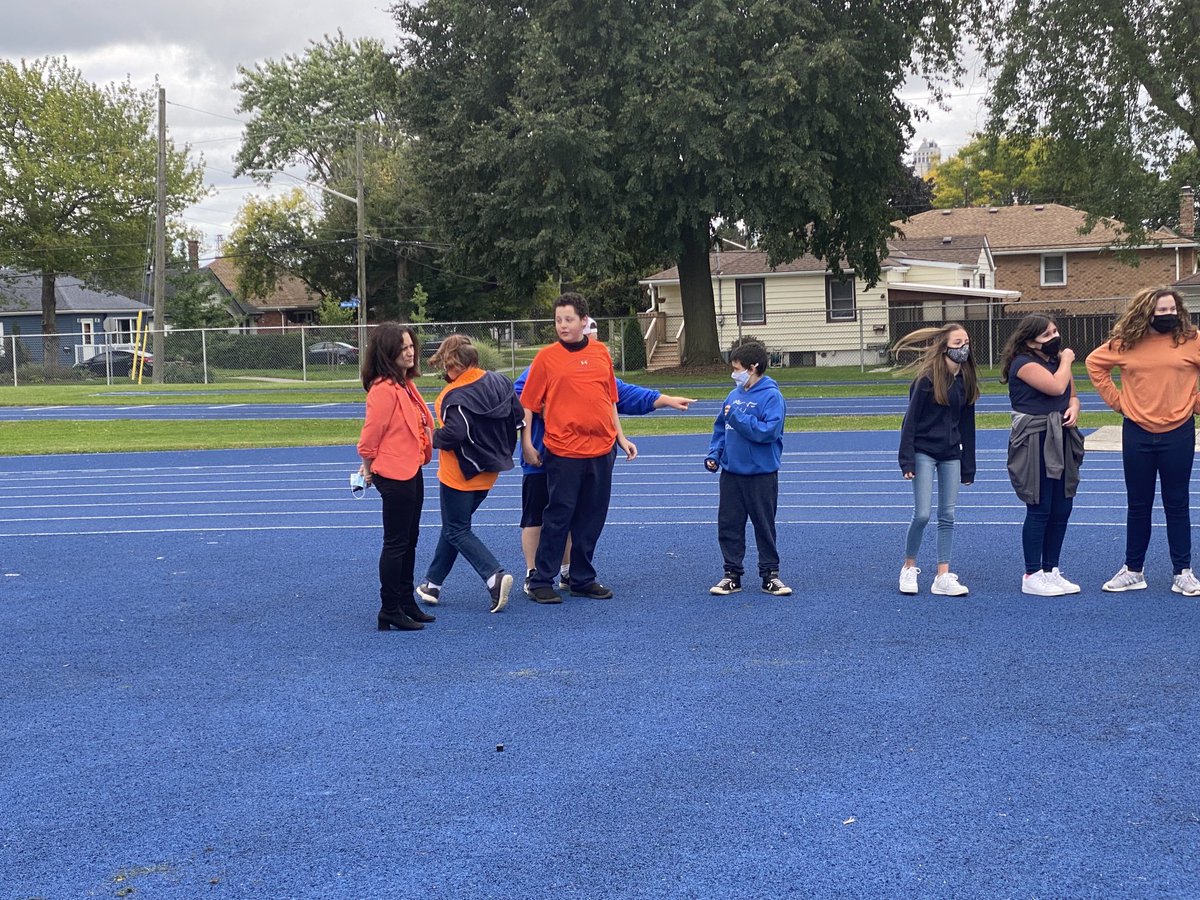 Camillocipriano's tweet image. Spending time with Grade 7s and 8s ⁦@niagaracatholic⁩ St. Mary Catholic Elementary School in Niagara Falls playing lacrosse.   #everychildmatters #TruthandReconciliation