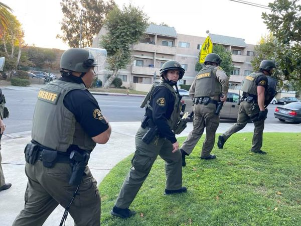 LHSLASD's tweet photo. On 9/5 two #arrested for grand theft at Ulta Beauty in Calabasas. On 9/22 LHS Detectives executed a search warrant retrieving over $8,000 worth of stolen merchandise. https://t.co/GJrWifpuX4 @thelocalmalibu @malibudailynews @acornnewspaper @TheMalibuTimes @991KBU @SenHenryStern https://t.co/Ajv4Hr7OIH