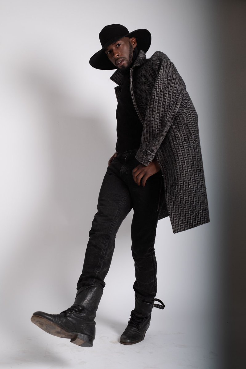 isaiahchristop's tweet photo. 📸 by @deleon_allen
Model @_isaiahchristopher
#editorialstylist #fashion #fashionstyle #malefashion #lamodels #malemodel https://t.co/neOBriECXP