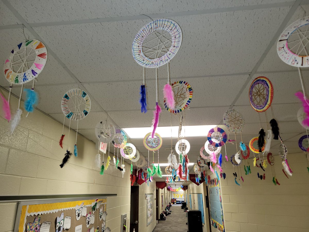 Lori Collins tweet media