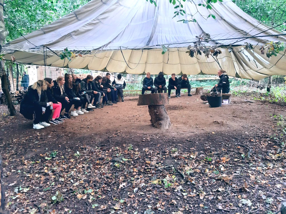 MsLOBrien's tweet photo. Our LCA1 & LCA2 classes enjoyed a fantastic LCA โBonding Dayโ at @CPAdventureIRL @russborough ! It was a fun filled day with so many activities! Thank you so much to the amazing @CPAdventureIRL staff! #lca #friendshipbuilding #teamwork @PDST_LCA @lcanaupdates @hfcsrathcoole https://t.co/1K149n2ng5