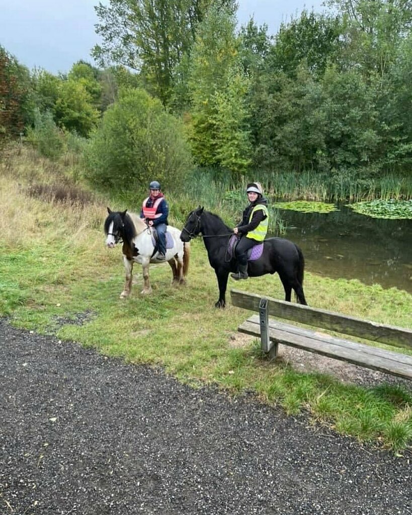 PonyTrek's tweet photo. Jayne @jaynedukelow and Paige @paige_tasker_new taking the ponies out! 🐎🐎 .
.
.
#horseride #horseriders #horseriding #horseback #horsebackriding #horsetrek #horsetrekking #ponytrek #ponytrekking #horsehack #horsehacking #hackingout #trailriding #trailridingadventures #horses… https://t.co/Fnk3oW4aoE