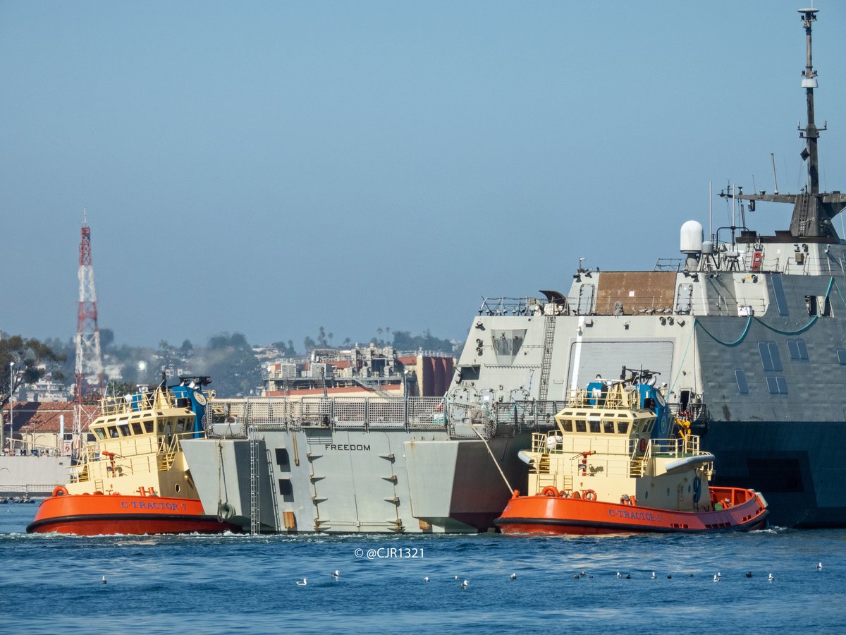 WarshipCam's tweet photo. Decommissioned USS Freedom (LCS 1) Freedom-variant littoral combat ship preparing to be towed out of San Diego - September 30, 2021 #ussfreedom #lcs1
* photos courtesy of @cjr1321 https://t.co/gJI2Jjwtpy