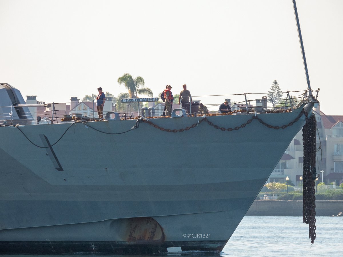 WarshipCam's tweet photo. Decommissioned USS Freedom (LCS 1) Freedom-variant littoral combat ship preparing to be towed out of San Diego - September 30, 2021 #ussfreedom #lcs1
* photos courtesy of @cjr1321 https://t.co/g1HwMABSRk