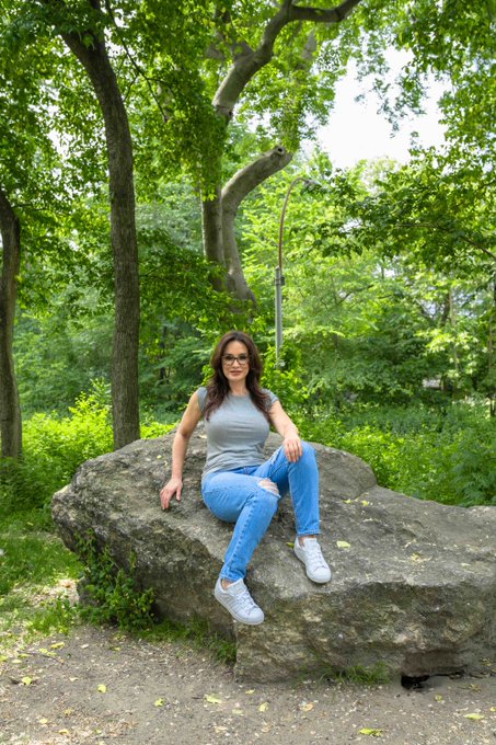 Nature walks are cheaper than therapy @CentralParkNYC #CentralPark #NYC #Nature https://t.co/Blx33S1