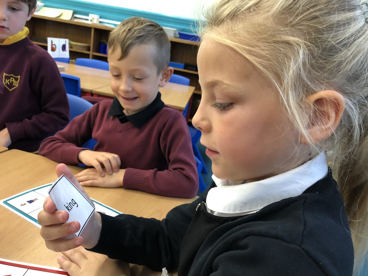 keltyps's tweet photo. Exploring nk and ng in P2/3.
Singing, word building and blending, writing, playing bingo with a sounds treasure hunt to round things off.
So many creative ways to develop awareness of phonics.
#SoundDiscrimination
#OpportunitiesToLearn
#MissSimpsonAtTheHelm https://t.co/s0OfiRcmTr