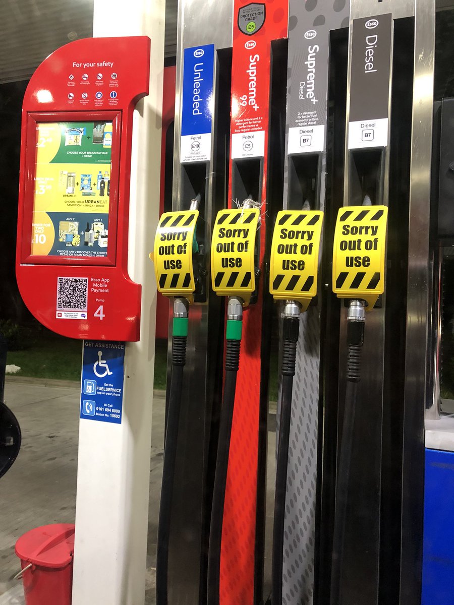 Prash2507's tweet photo. Almost got petrol after over an hours wait last night,so close!!  2nd car from the front, 26 miles left. Doesn’t seem like this crisis is going to end anytime soon!! #petrolcrisis #Petrol https://t.co/2QoNZOEkiL