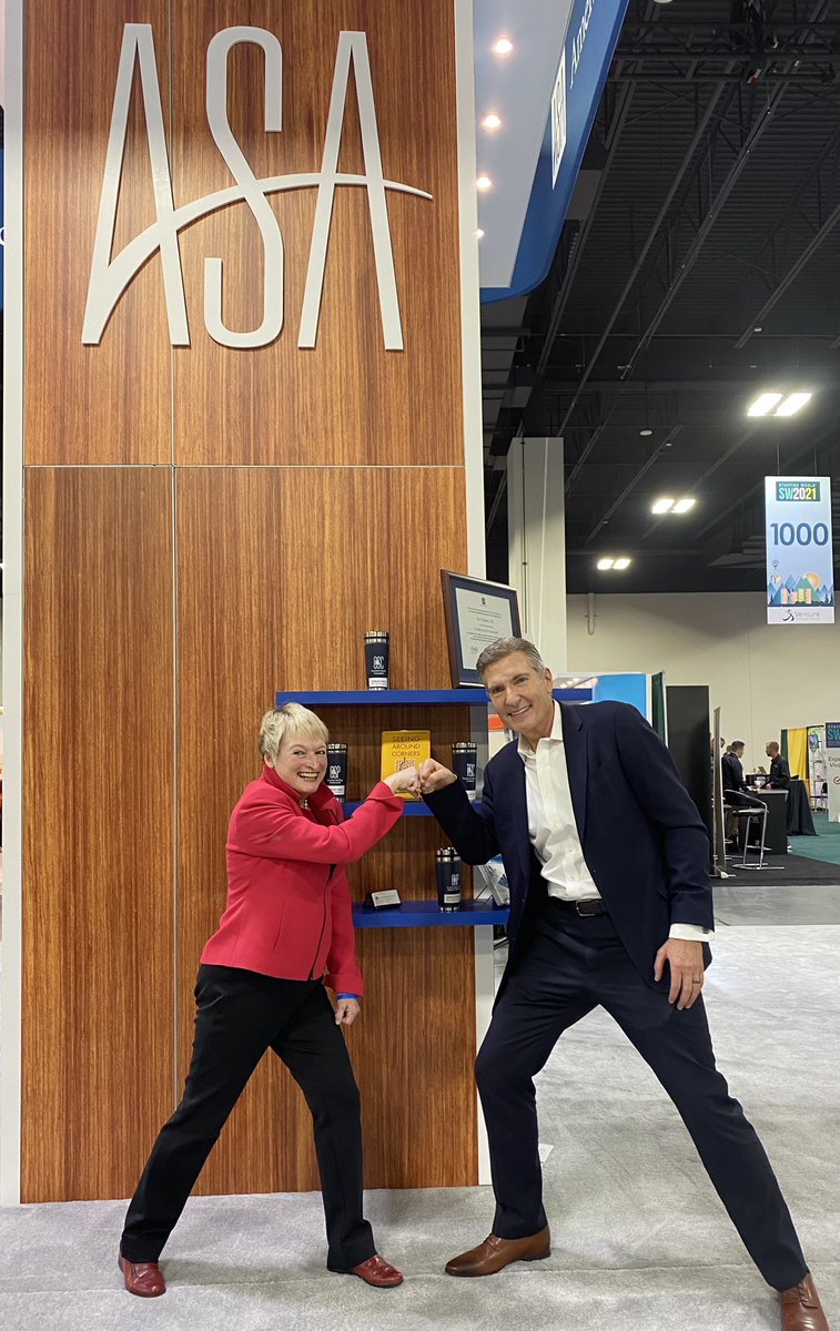 ASAmarleneh's tweet photo. @rgmcgrath and @Rwahlquist take the stage soon at #StaffingWorld for the closing super session! @StaffingTweets https://t.co/Ru2jejGn00