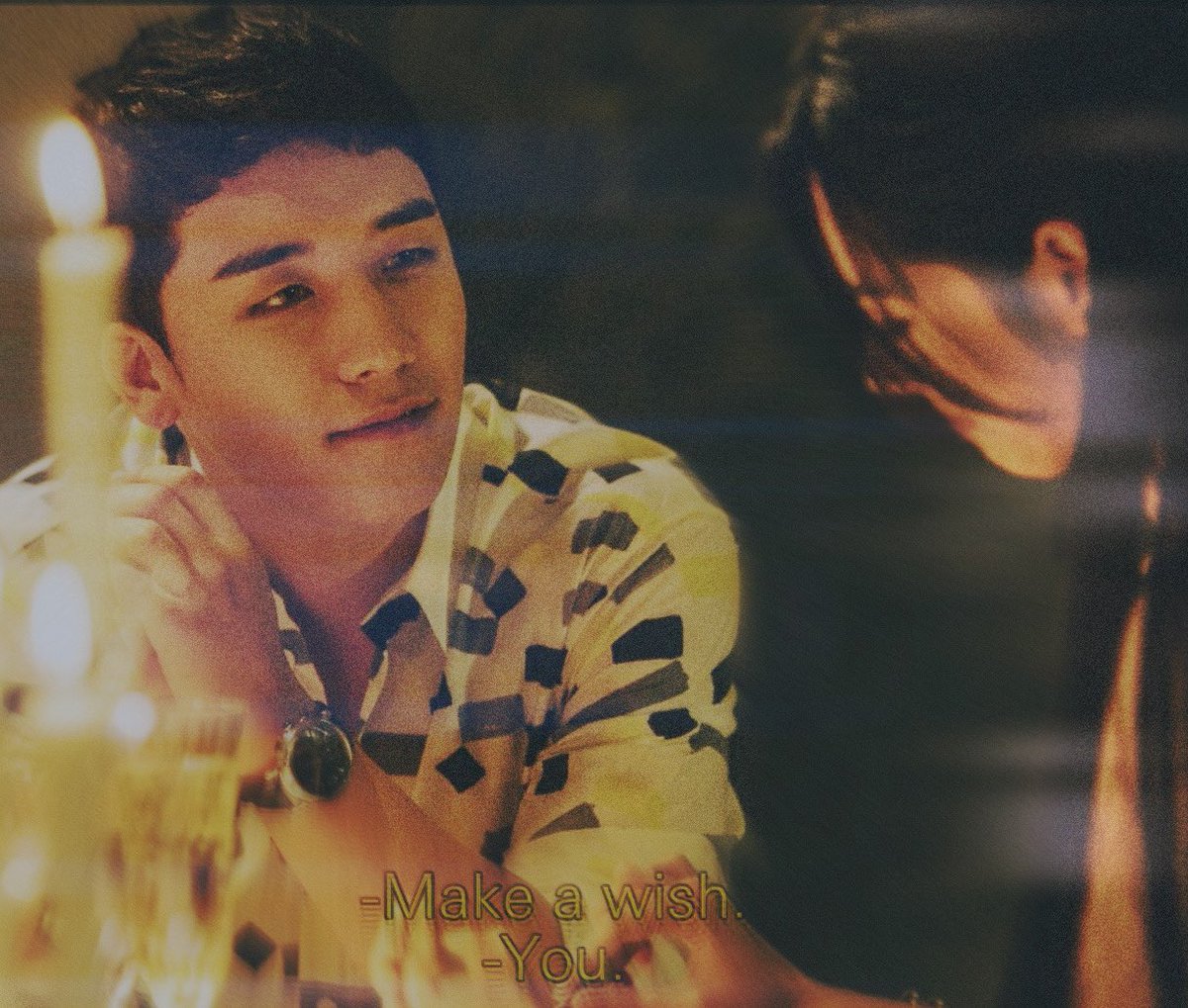 SR_aesthetic's tweet photo. -Make a wish .
-You #SEUNGRI https://t.co/OtWOzhp3X5