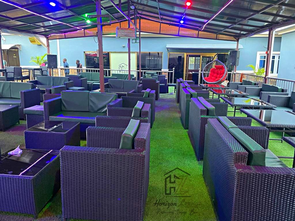 Secretingrident's tweet photo. All is set! We have the green!  and let's roll... We are ready to host u

#october1st 
#bar 
#independenceday 
#loungeclub 
#Restaurant 
#lagos 
#tgifnight 
Xavi
#Messi
#cocktails 
#HorizonLoungeinikorodu
@Ola_Bode20 
@Naija_PR 
@pamilerin 
@Gidi_Traffic 
@qdot_alagbe https://t.co/ePDHXkJj1P