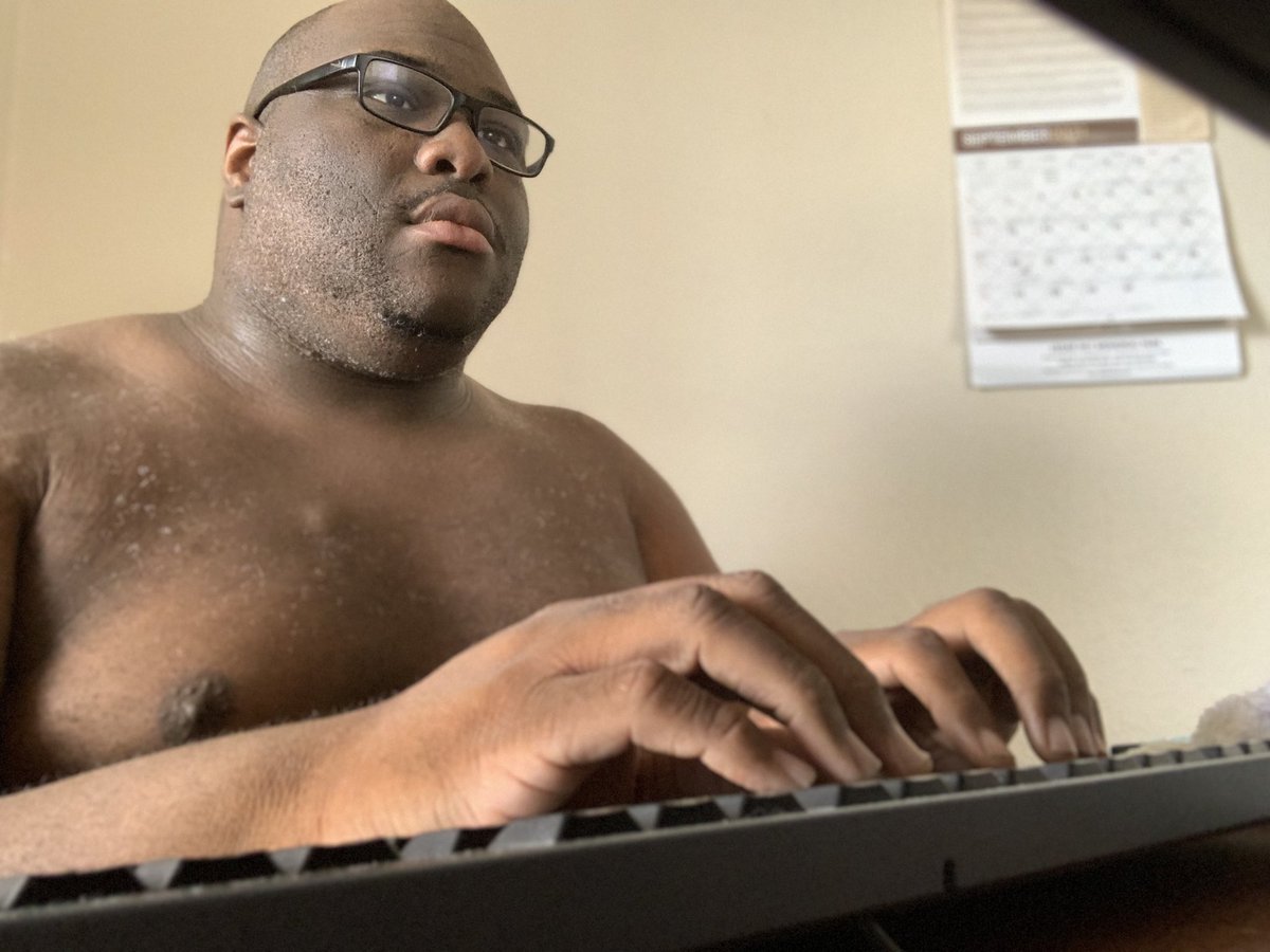 sin_oved's tweet photo. #HappyThursday #WFH #Vonis #MilkDude #ThickChocolate #BigBoySexy #BigGuySexy #BigBoiSexy #BIGBOITWITTER #FATBLACKLGBT #BIGBOYTWITTER #LGBTTWITTER #BIGBOYLOVIN #HANDSOMEHUSKY https://t.co/8DnEpM6XO1