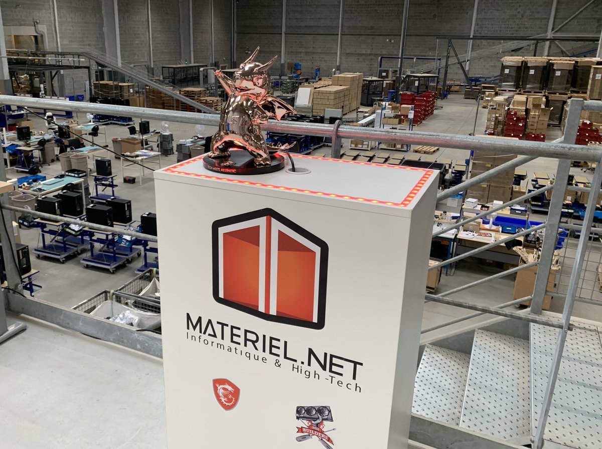 materielnet's tweet photo. Quelle config permettra à son équipe de soulever le trophée ? 🧐 Réponse à découvrir prochainement en vidéo sur @msifrance 😉 #MSIBuilders https://t.co/MHJTJUD8vx