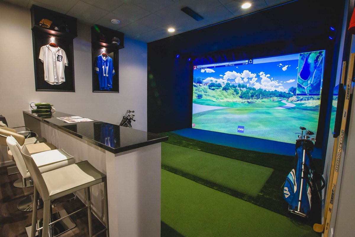 SoundCheckIncMI's tweet image. As colder weather is upon us, now is the time to upgrade that mancave or spare room into a game room, conversation den, anything AV that you can imagine, as well as billiard and gaming tables!! Now is the time! 🌬🍻🏉⚾️⚽️🕹🆒 #avtechnology #fullswinggolf #hometheaterdesign