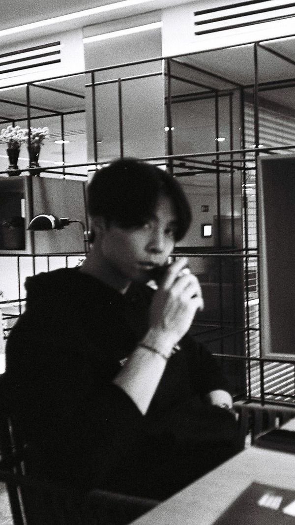 ช่วงเวลาที่ยากลำบากจะกลายมาเป็นความทรงจำและประสบการณ์ที่ช่วยสอนให้เราเติบโตขึ้น — จอห์นนี่ NCT 🐱