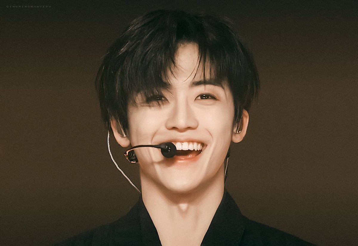 ใช้ชีวิตให้ดีนะ เข้าใจใช่มั้ย อย่ายอมแพ้นะ — แจมิน NCT 🐰