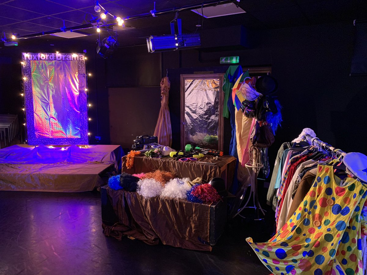 Come and raid our props and costume supplies and grab a cheeky picture on our very own stage! #OpenEvening <a href="/TuxfordAcademy/">Tuxford Academy</a>