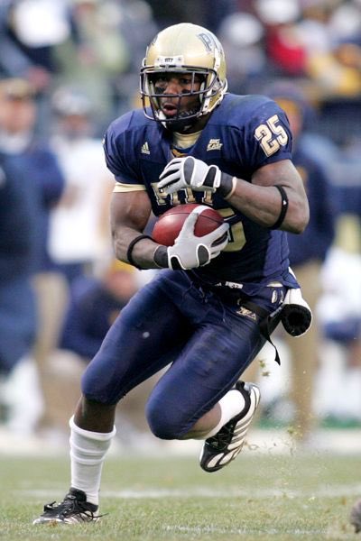 CFBTalkDaily's tweet photo. Legend https://t.co/WTCqIfzKGG