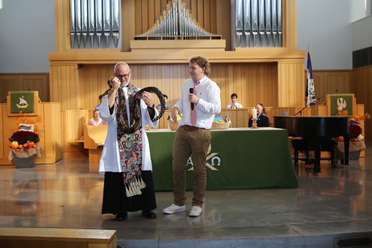 EaChapel's tweet photo. Blessing of the Animals. October 4 at The episcopal Academy. https://t.co/bHNtu9ZHGZ