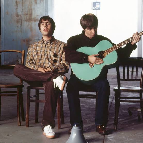 Un día como hoy pero de 1995, Oasis filmó el videoclip de "Wonderwall".
