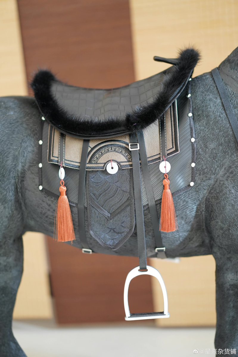 LucentStarBJD's tweet photo. New upcoming! Horse for BJD dolls
#bjd accessories 
#bjd shooting prop
Including：Horse (x1),Saddles (x2)
Materials: FRP，man-made leather；marten hairs
Size: Ears to ground - 33”/84cm, Back to ground - 24.5”/62cm
Price: 1,050 CNY excluding shipping https://t.co/YXbfbtU0QS