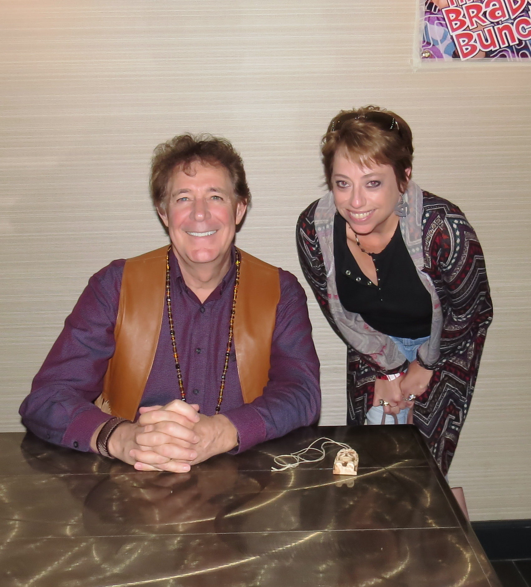 Happy birthday to Barry Williams today! Hope he has a groovy day.    