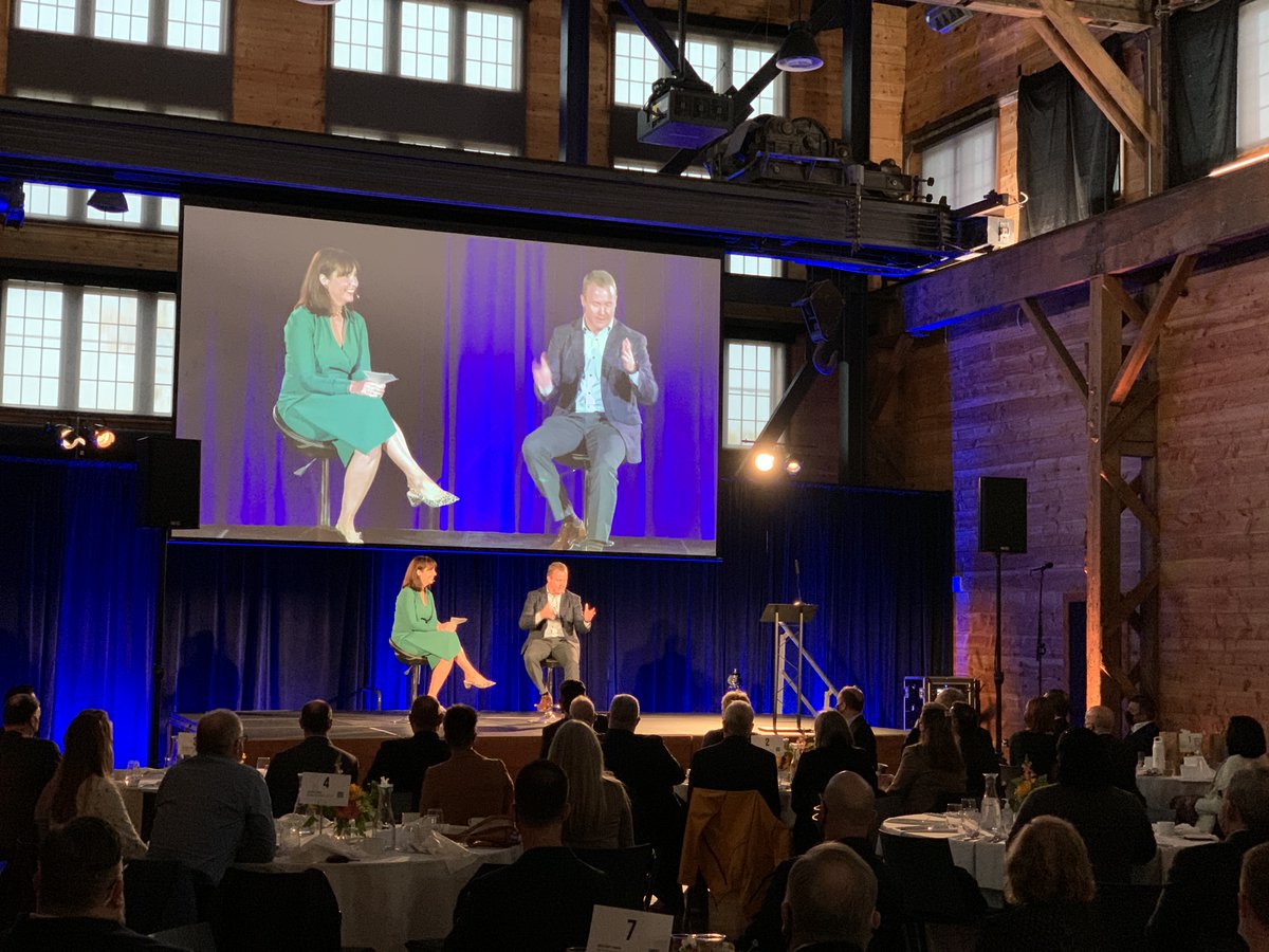 GreaterPDX's tweet photo. J.T. Hutchinson takes the stage to share why @PNCBank chose to expand to Greater Portland in the last year. #GPIsummit https://t.co/aHNkHZ7snZ