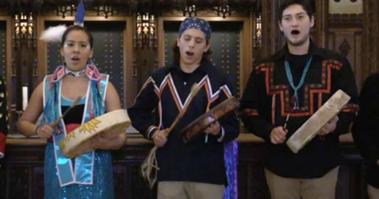 Minority Band Spotlight:

Click the link to listen to some of the most  iconic HBCU Bands: oneyard.co/articles/top-1…

Latinx ensemble 
College of Charleston: youtube.com/watch?v=3uW9ZM…

Native American Student-led drum group: facebook.com/bluefeatheryal…

#HBCUs #MSIs