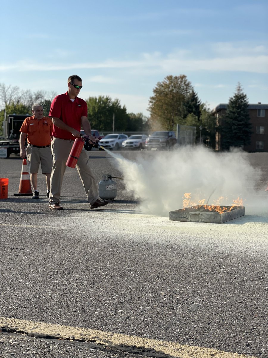 OxygenServiceCo's tweet photo. Perfect day to re-learn the basics of putting out a fire! https://t.co/N1C7S0S8o1