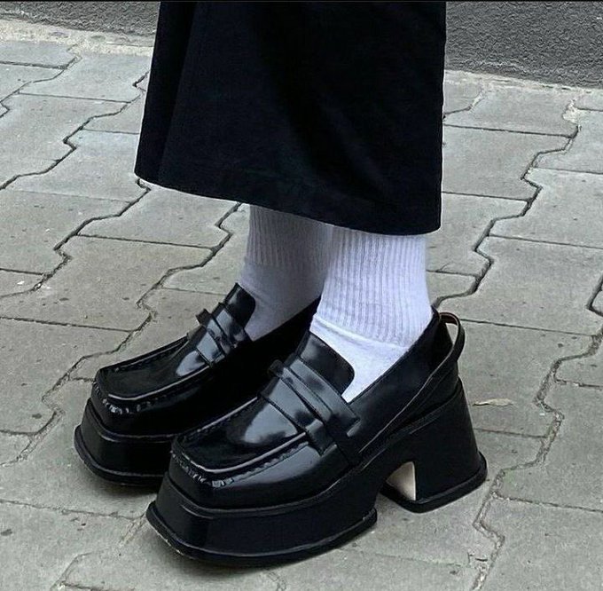 i am obsessed with these shushu tong square toe loafers