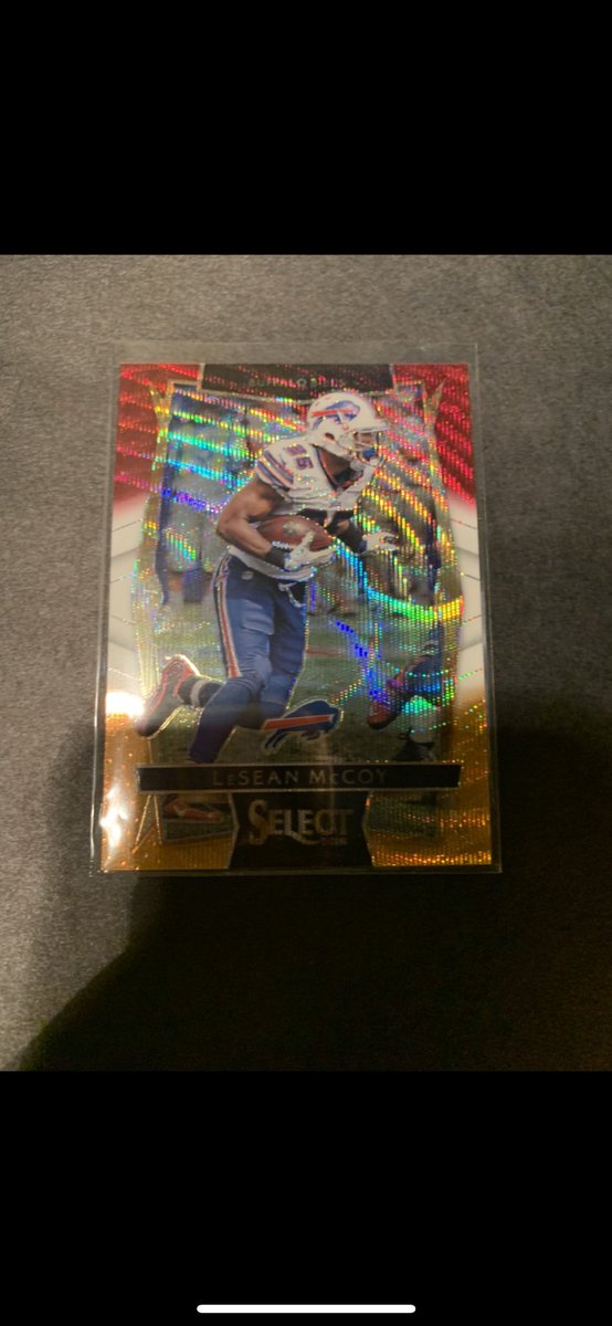 justinhuang1357's tweet image. Lesean McCoy retiring 🔥
So take this for $3 shipped PWE 
Retweets appreciated 🙏🙏🙏
@sports_sell  @HobbyConnector @CardboardEchoes