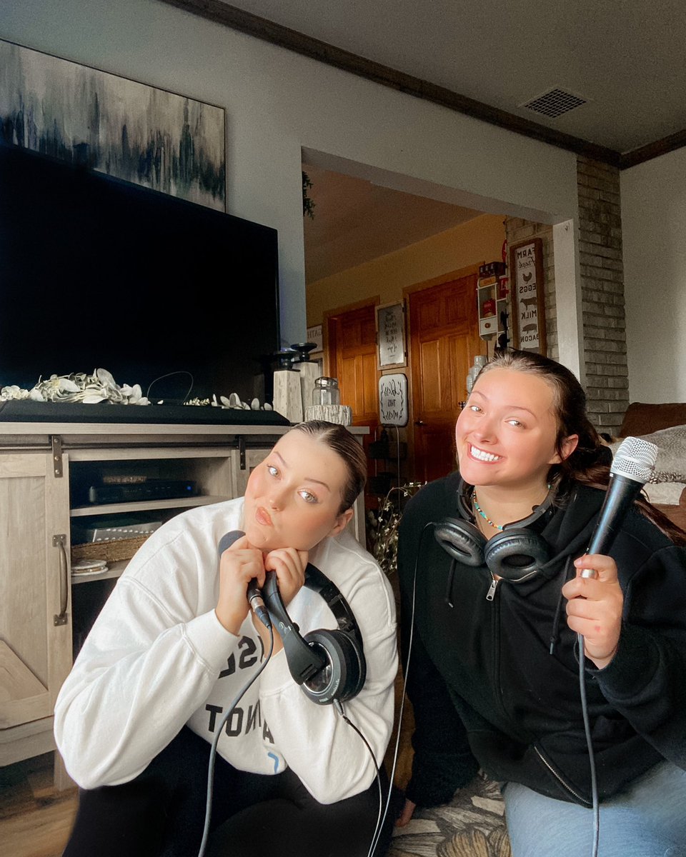 New Gypsy Outlaw tonight!! Now ya know where we actually record the show. 😅