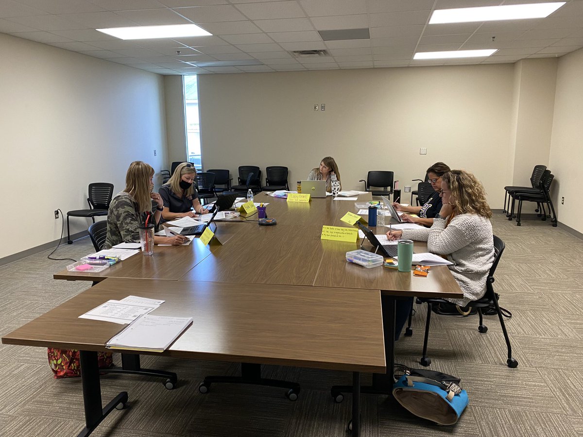 Kicking off our 2021-2022 LHISD Curriculum Design Teams with 2nd Grade ELAR! #BuildingChampions <a href="/lhisdcomms/">LHISD Communications</a> <a href="/colesd2/">Susan Cole</a>