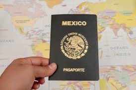 SolASolNoticias's tweet photo. “Están muy saturadas las citas en Sonora (para pasaportes), no hay fechas disponibles hasta dentro de 2 o 4 meses, los gestores las acaparan, si vas con ellos en 15 ó 20 días te consiguen una”, denunció la propietaria de la Agencia de Viajes Rincón, Lourdes Rincón. 

#Noticias https://t.co/6pZQbBezfl